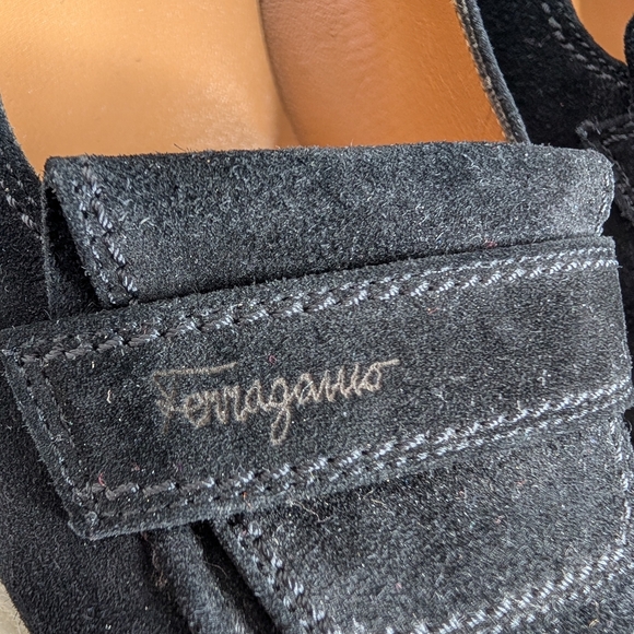 Salvatore Ferragamo Black Flats Timeless Elegance - Picture 8 of 13